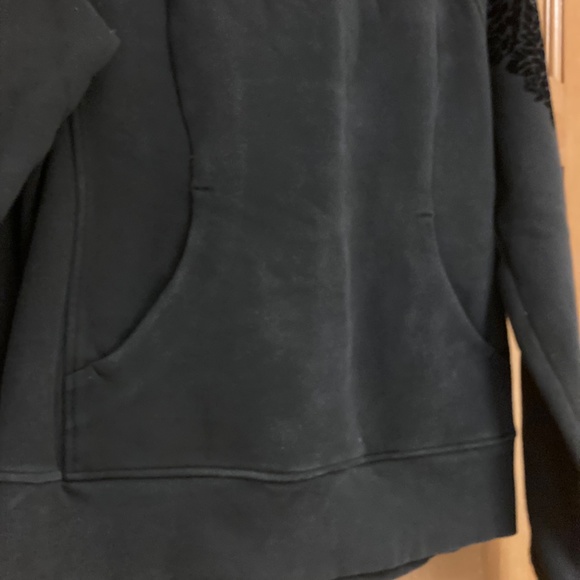 Lululemon Floral Flock Pullover, Size 10 - Picture 2 of 13